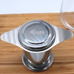 Theezeef Met Handvat Inclusief Lekplaatje En Kruiden Knijper - Thee Ei Voor Losse Thee - Theefilter Voor Losse Thee - Thee Infuser -LAVAZZA Winkel 1200x1200 588