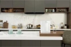 Philips Water Instant Water Filter - 3 L Inhoud, 1 L/min Snelle Doorstroming, Oplaadbaar Via USB-C -LAVAZZA Winkel 1200x802