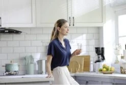 Philips Water Instant Water Filter - 3 L Inhoud, 1 L/min Snelle Doorstroming, Oplaadbaar Via USB-C -LAVAZZA Winkel 1200x806