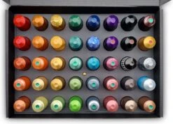 Koffie Proeverij Pakket Groot 40 Stuks Verschillende Smaken Met Mystery Card 'Get Well Soon' Met Persoonlijke (video) Boodschap | Verjaardag | Sinterklaas | Kerstpakket | Vaderdag | Moederdag | Jubileum | Valentijnsdag 2 Koffie Proeverij Pakket Groot 40 Stuks Verschillende Smaken Met Mystery Card 'Get Well Soon' Met Persoonlijke (video) Boodschap | Verjaardag | Sinterklaas | Kerstpakket | Vaderdag | Moederdag | Jubileum | Valentijnsdag -LAVAZZA Winkel 1200x865 1