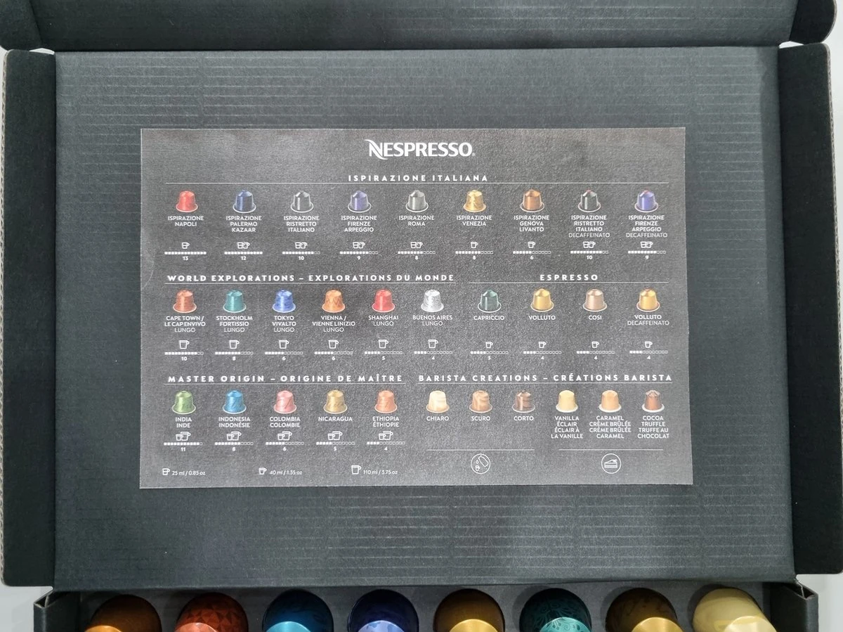 Koffie Proeverij Pakket groot 40 stuks verschillende smaken met Mystery Card 'Get well soon' met persoonlijke (video) boodschap | Verjaardag | Sinterklaas | Kerstpakket | Vaderdag | Moederdag | Jubileum | Valentijnsdag Koffie Proeverij Pakket Groot 40 Stuks Verschillende Smaken Met Mystery Card 'Get Well Soon' Met Persoonlijke (video) Boodschap | Verjaardag | Sinterklaas | Kerstpakket | Vaderdag | Moederdag | Jubileum | Valentijnsdag -LAVAZZA Winkel 1200x899 12