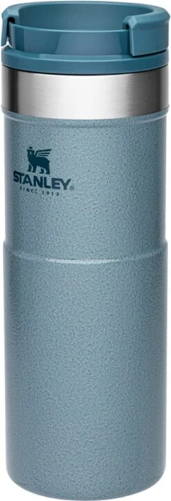 Stanley The NeverLeak™ Travel Mug 0,47L NEW - Thermosfles - Hammertone Ice -LAVAZZA Winkel 410x1200