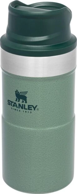 Stanley The Trigger-Action Travel Mug 0,25L - Thermosfles - Hammertone Green -LAVAZZA Winkel 478x1200 1