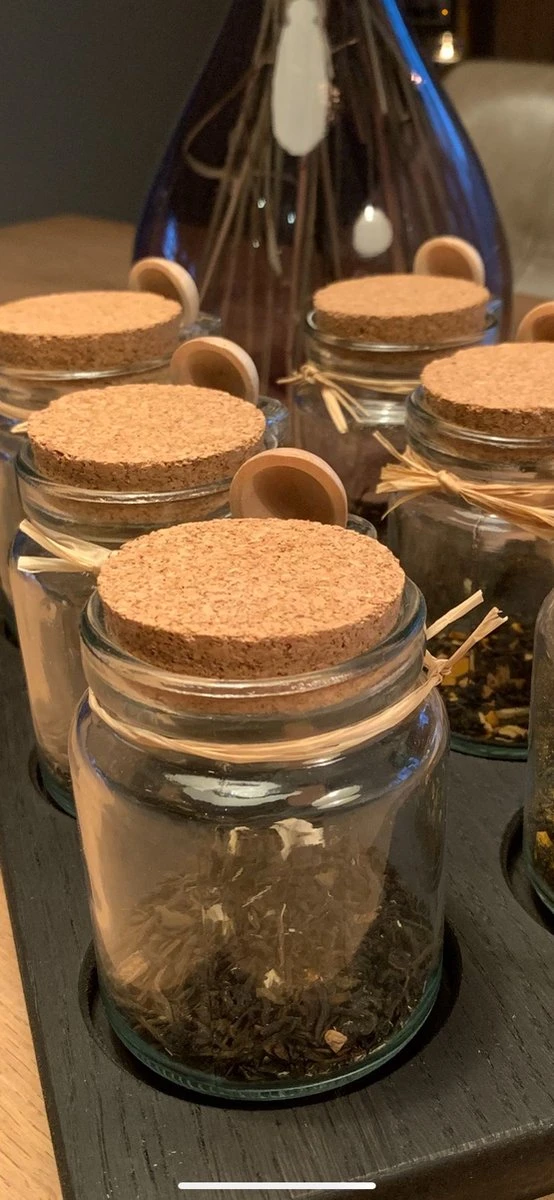 Theeplank Black edition met 6 potjes en houten lepel voor Thee Theeplateau ( vervanger van Theedoos ) MeubelZwagerij Theeplank Black Edition Met 6 Potjes En Houten Lepel Voor Thee Theeplateau ( Vervanger Van Theedoos ) MeubelZwagerij -LAVAZZA Winkel 554x1200 1