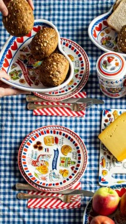 Blond Amsterdam Specials Hollands Glorie Lichthuisje -LAVAZZA Winkel 675x1200