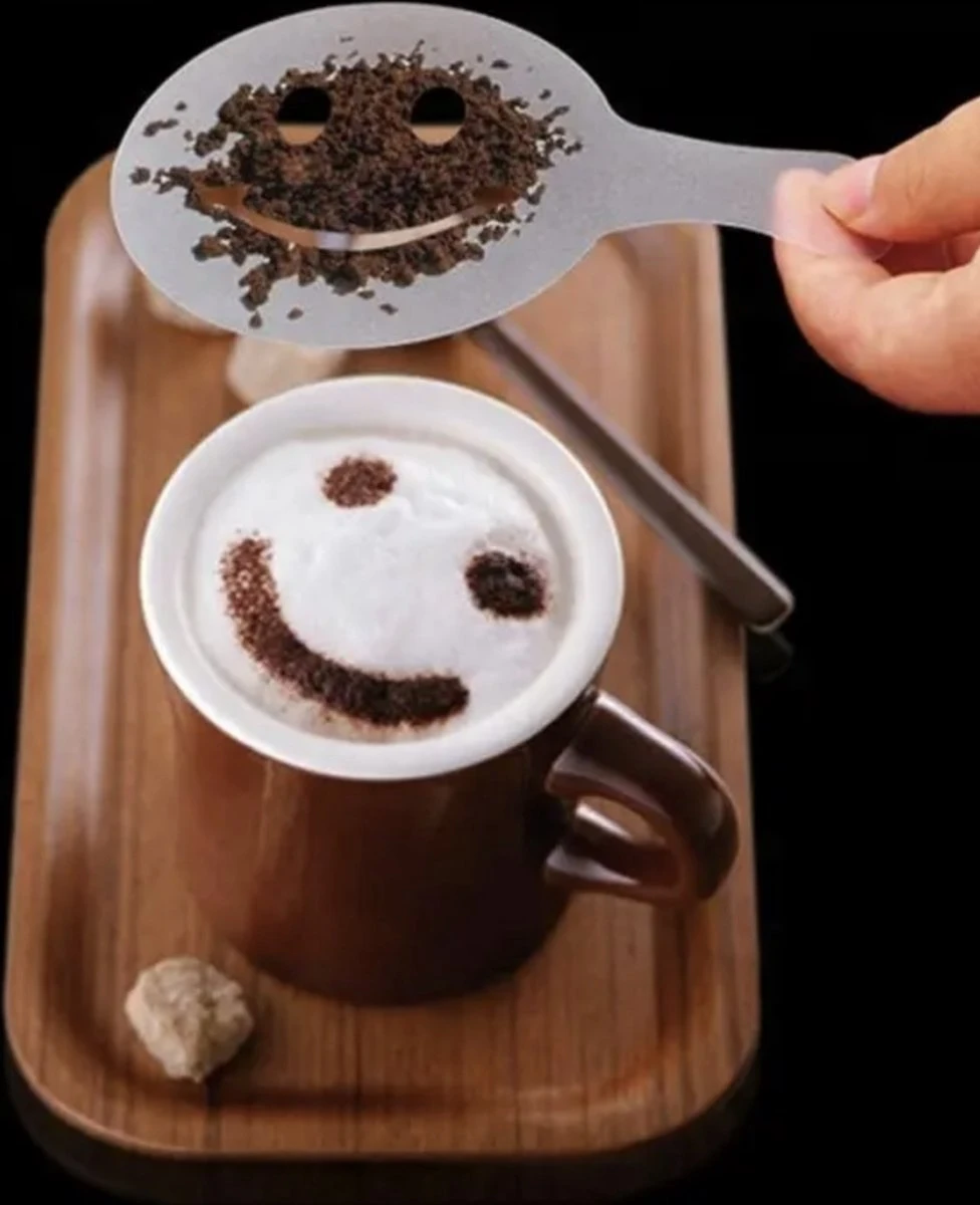 Koffie figuurtjes maker - Latte art - Cacao vormpjes - 16 verschillende houders - cappuccino - Latte macchiato - Hartjes maker Koffie Figuurtjes Maker - Latte Art - Cacao Vormpjes - 16 Verschillende Houders - Cappuccino - Latte Macchiato - Hartjes Maker -LAVAZZA Winkel